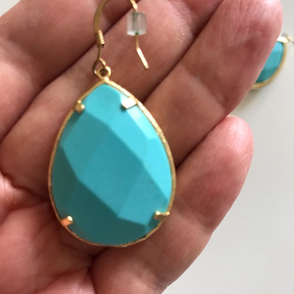 Turquoise colored earrings - Picture 2 of 8